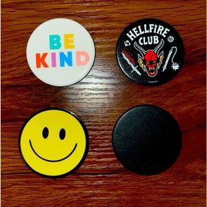 Swappable Popsocket pendants